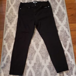 Good American Good Legs black jeans